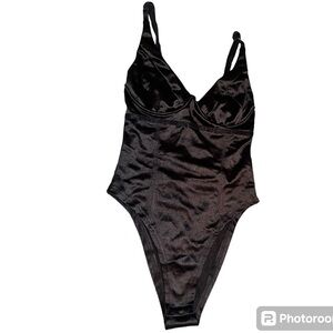 NWOT Black shiny bodysuit with underwire